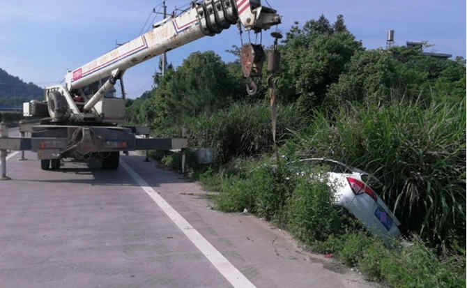 西区重载吊车救援 西区重载吊车救援